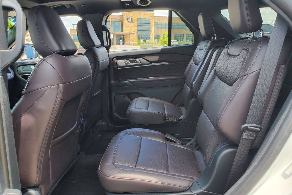 2026 Ford Explorer Platinum Hondo TX