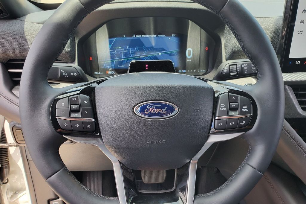 2026 Ford Explorer Platinum Hondo TX