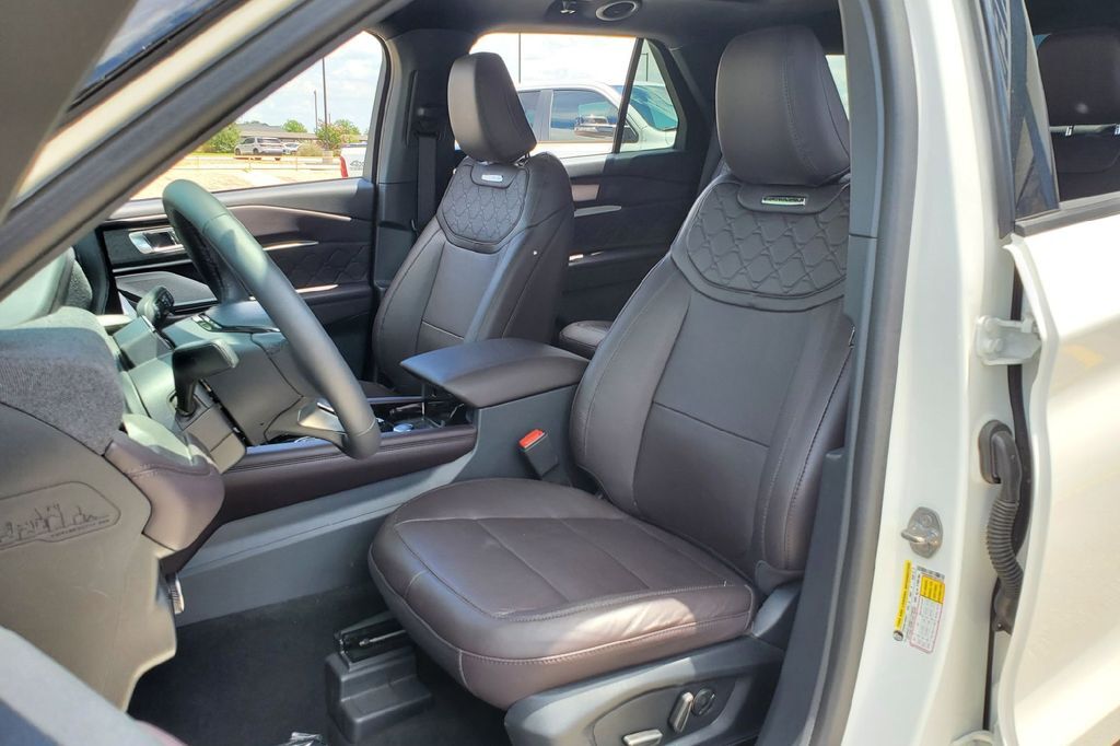 2026 Ford Explorer Platinum Hondo TX