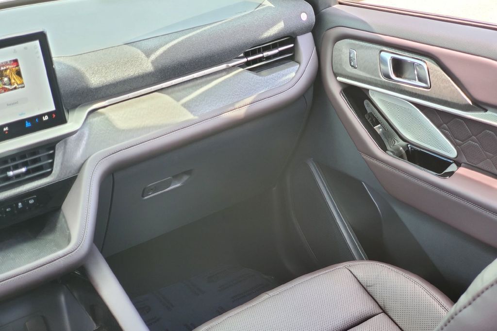 2026 Ford Explorer Platinum Hondo TX