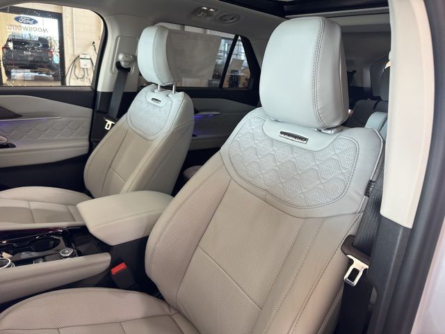 2026 Ford Explorer Platinum Random Lake WI