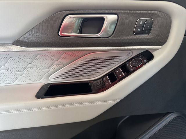 2026 Ford Explorer Platinum Random Lake WI