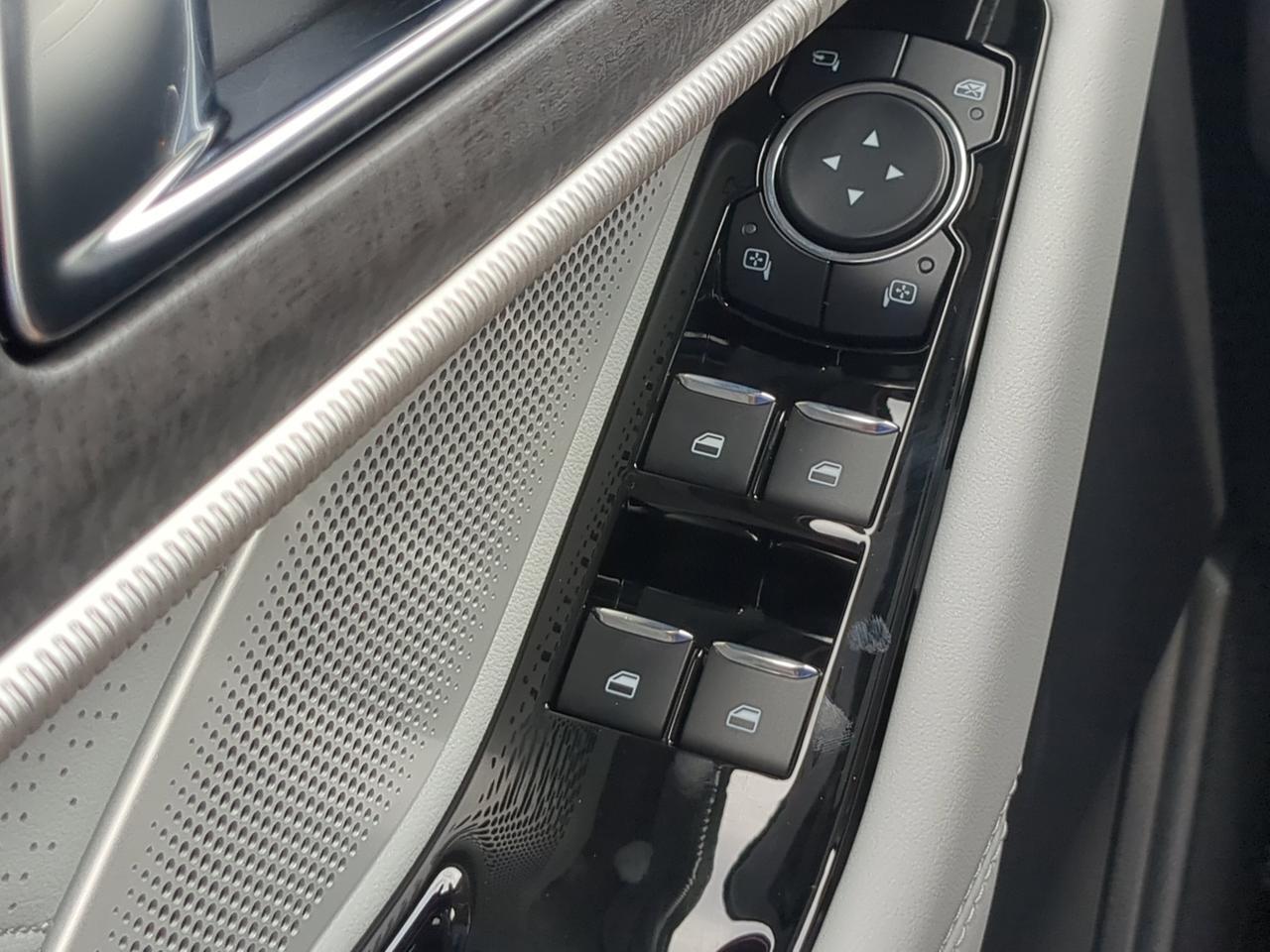 2026 Ford Explorer Platinum Appleton WI