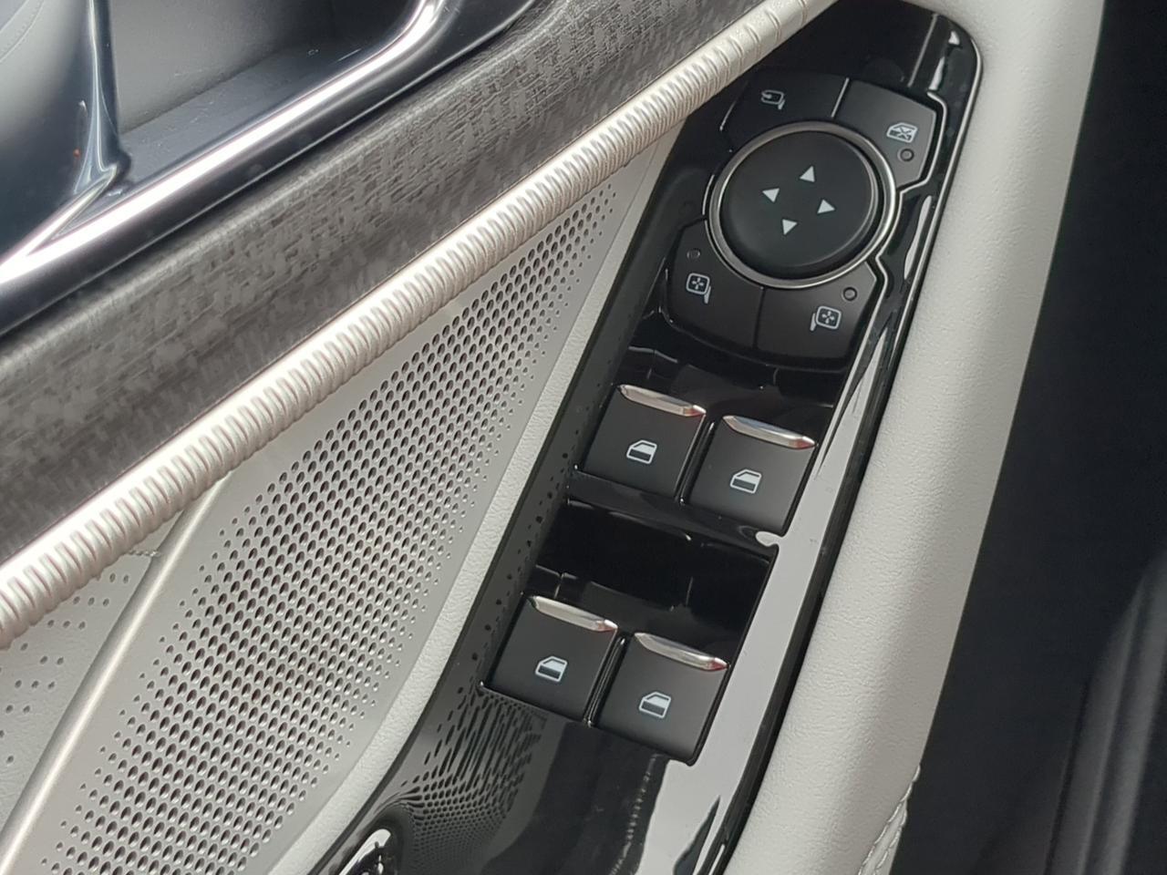2026 Ford Explorer Platinum Appleton WI