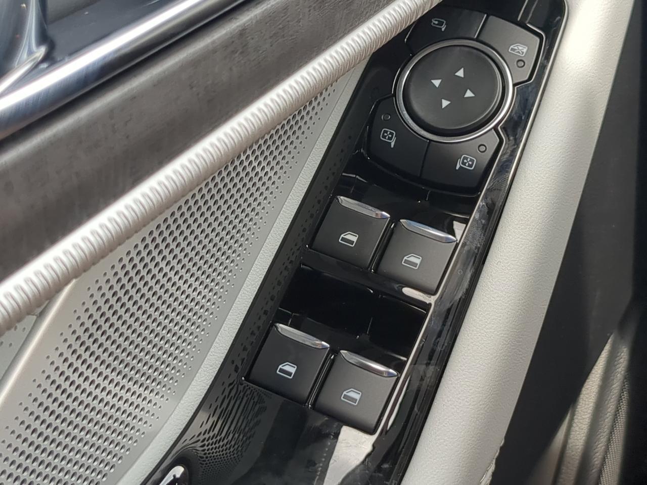 2026 Ford Explorer Platinum Appleton WI