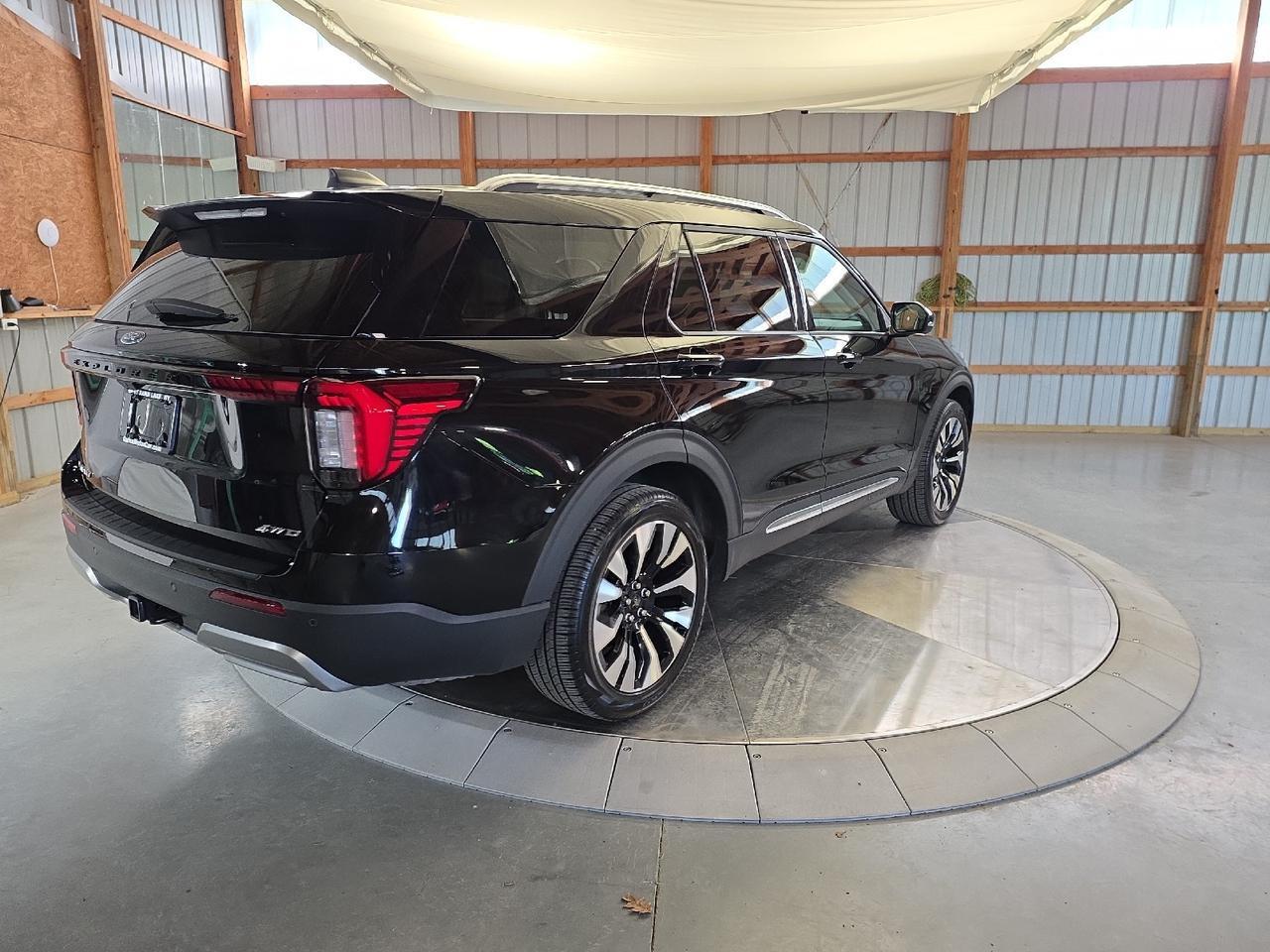 2026 Ford Explorer Platinum Sand Lake NY