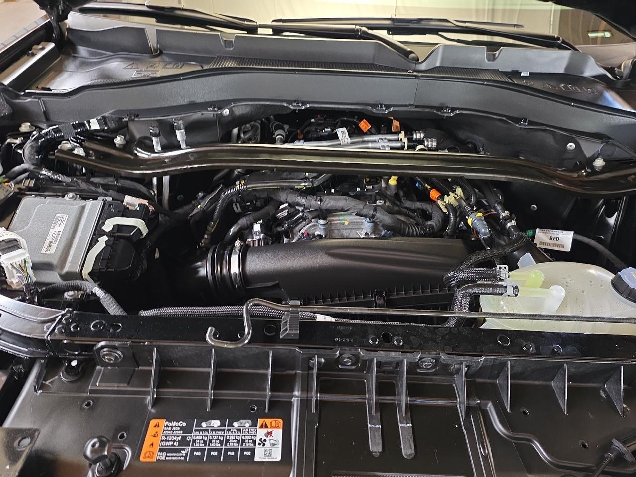 2026 Ford Explorer Platinum Sand Lake NY