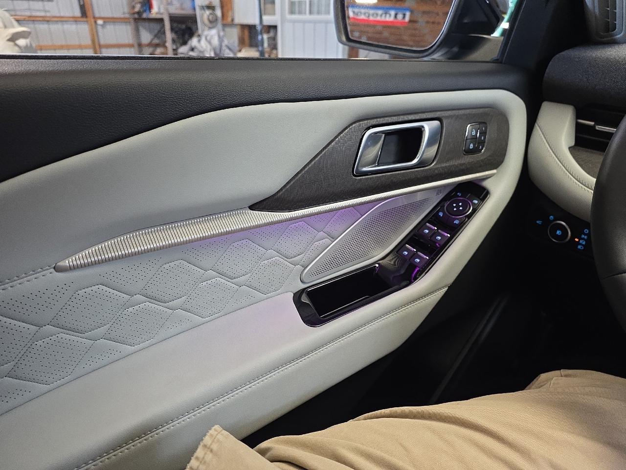 2026 Ford Explorer Platinum Sand Lake NY