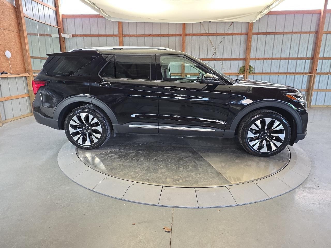 2026 Ford Explorer Platinum Sand Lake NY