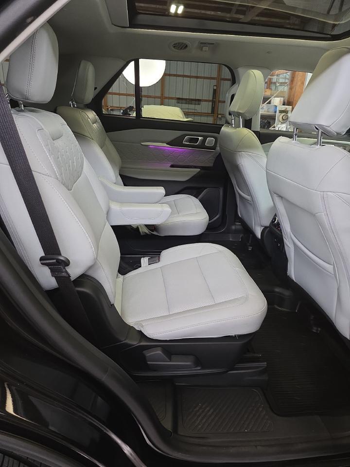 2026 Ford Explorer Platinum Sand Lake NY