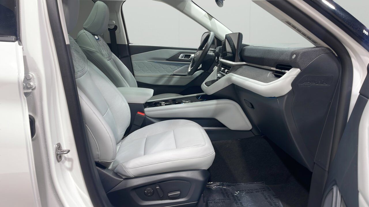 2026 Ford Explorer Platinum Sherwood Park AB