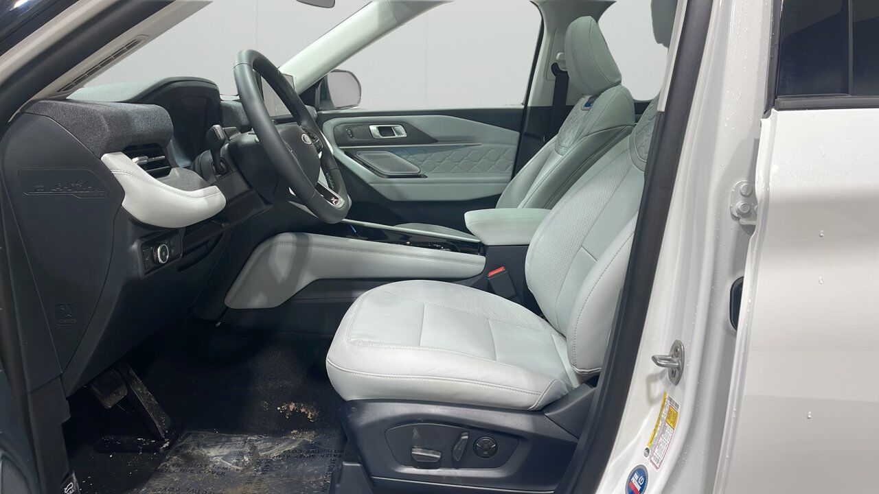 2026 Ford Explorer Platinum Sherwood Park AB