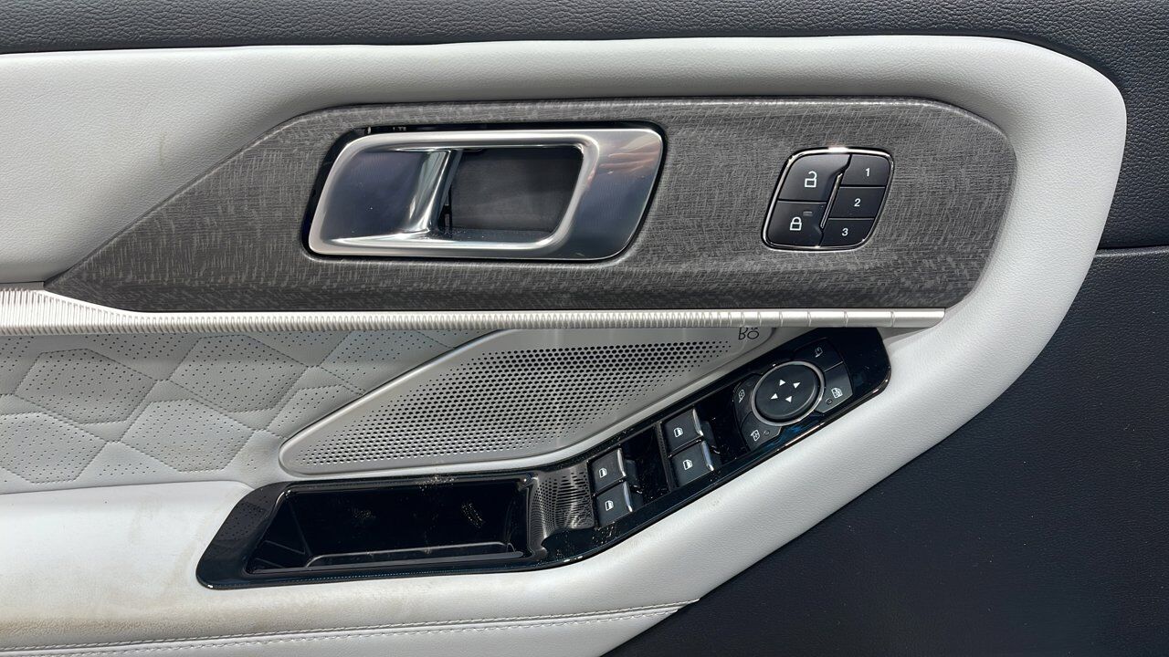 2026 Ford Explorer Platinum Sherwood Park AB