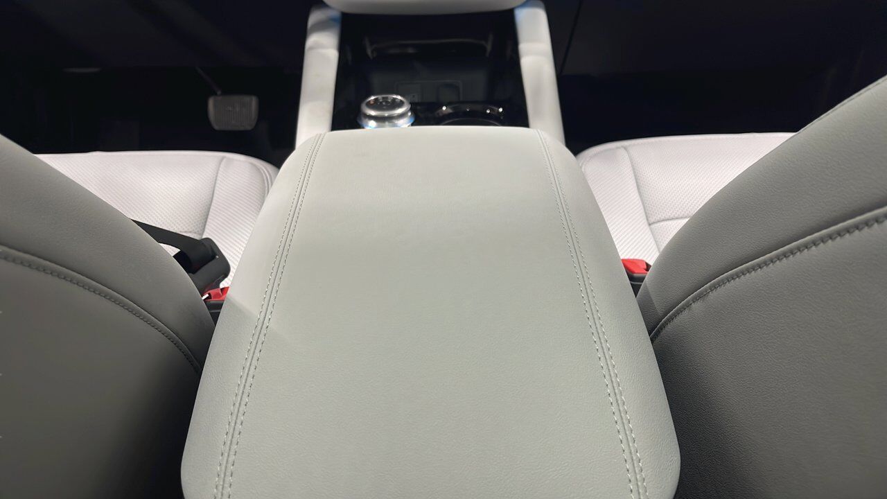 2026 Ford Explorer Platinum Sherwood Park AB