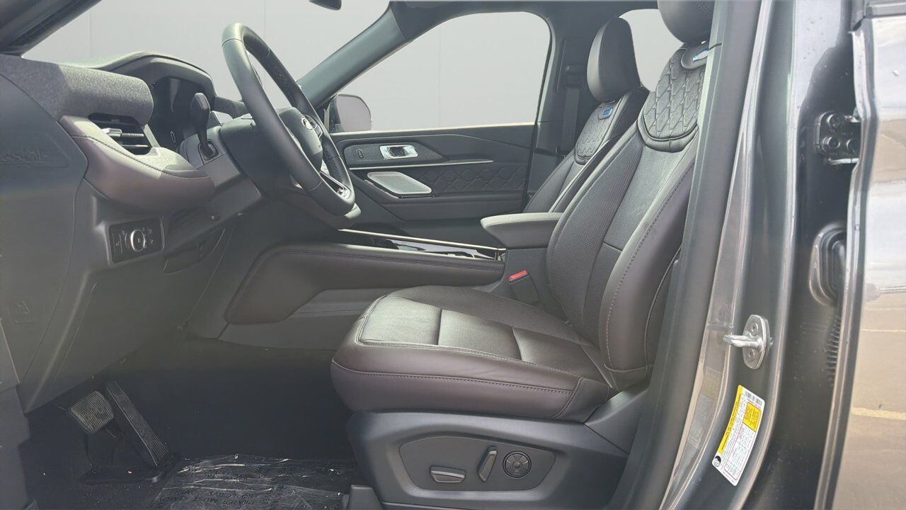 2026 Ford Explorer Platinum Sherwood Park AB