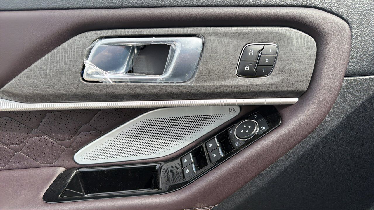 2026 Ford Explorer Platinum Sherwood Park AB