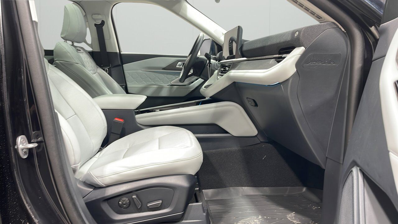 2026 Ford Explorer Platinum Sherwood Park AB