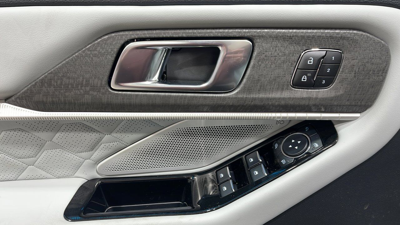 2026 Ford Explorer Platinum Sherwood Park AB