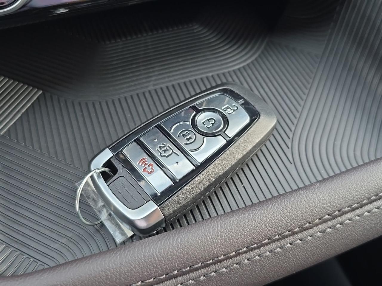 2026 Ford Explorer Platinum Watertown SD