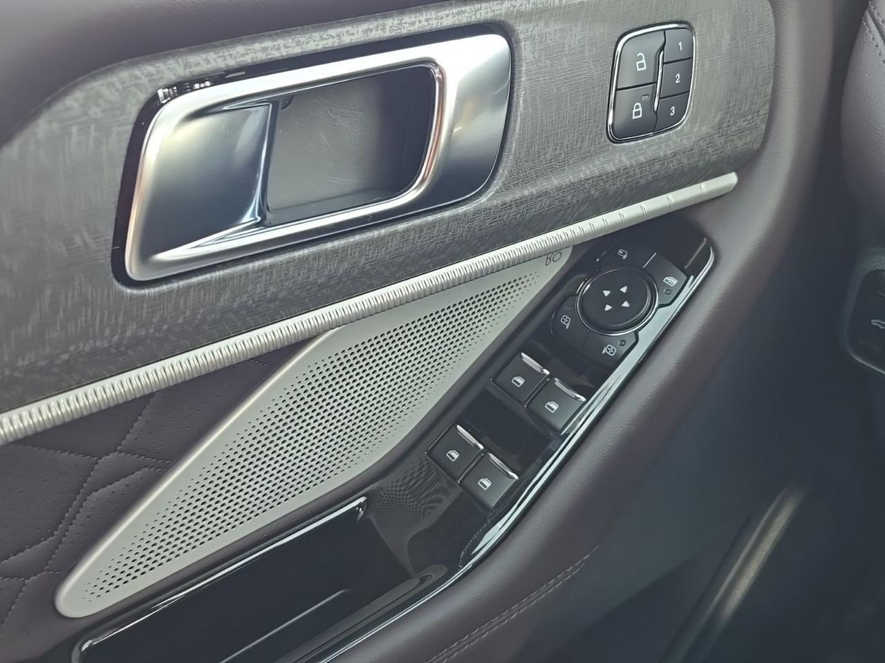 2026 Ford Explorer Platinum Watertown SD