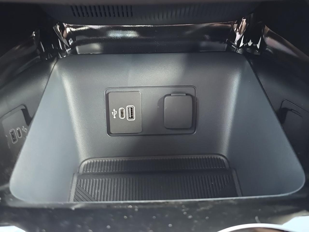 2026 Ford Explorer Platinum Watertown SD