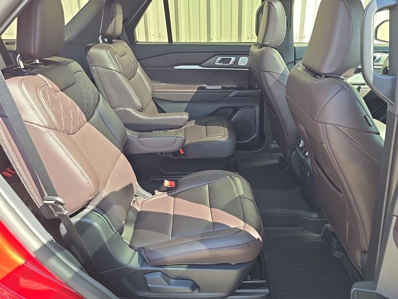 2026 Ford Explorer Platinum Watertown SD