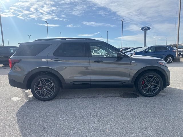 2026 Ford Explorer ST-Line Random Lake WI
