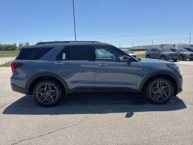 2026 Ford Explorer ST-Line Random Lake WI
