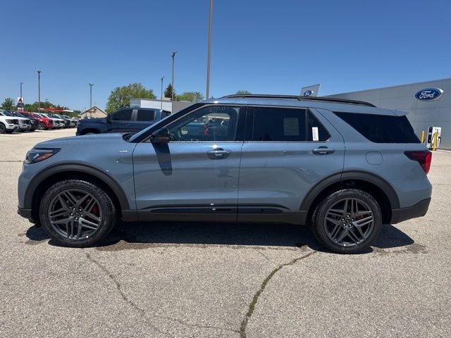 2026 Ford Explorer ST-Line Random Lake WI