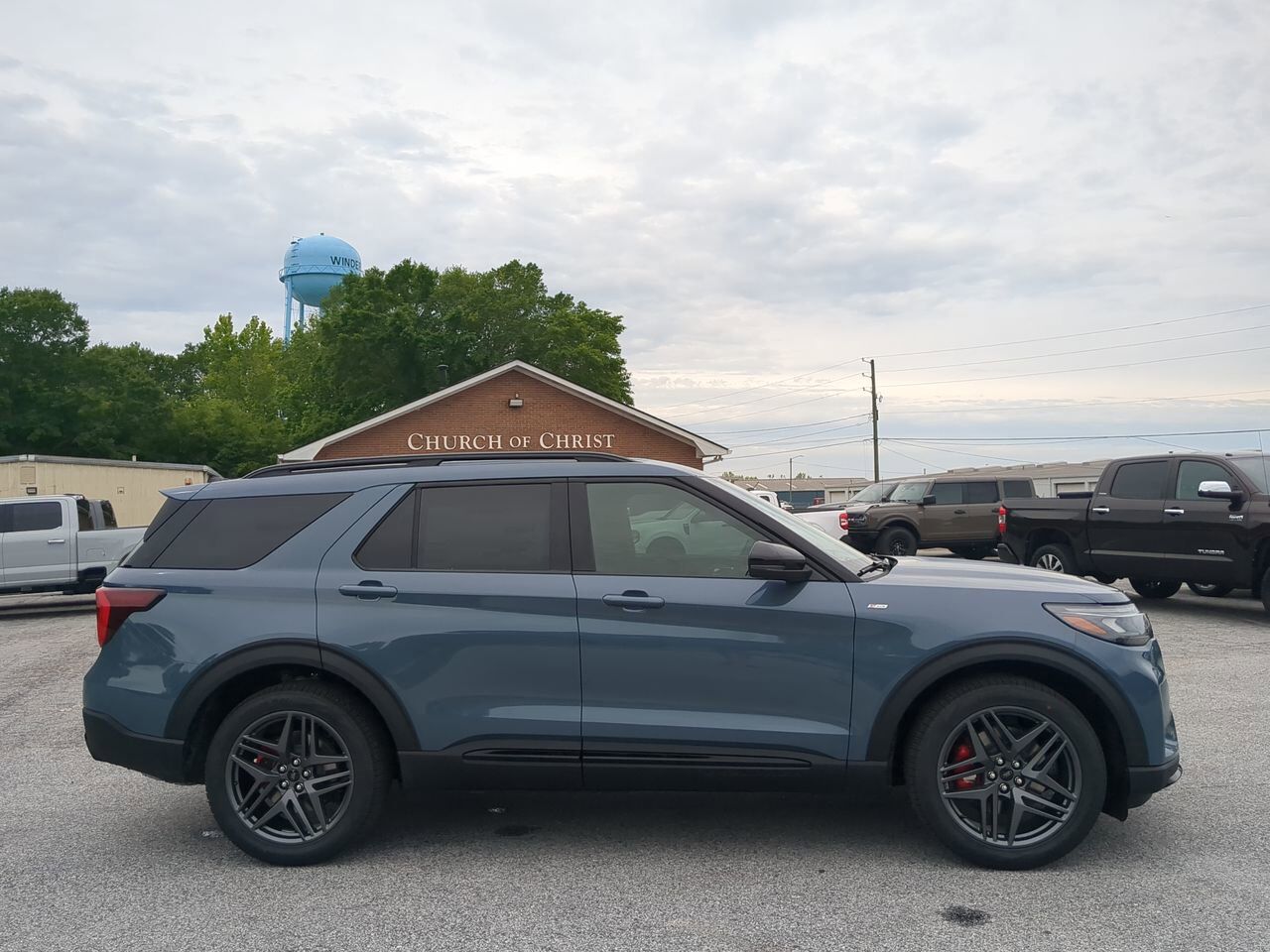 2026 Ford Explorer ST-Line