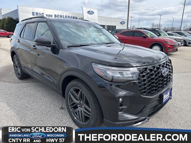 2026 Ford Explorer ST Random Lake WI