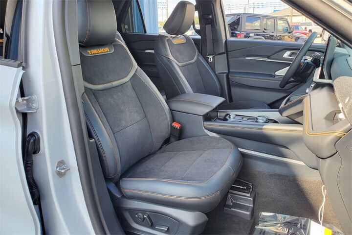 2026 Ford Explorer TREMOR AWD  TX
