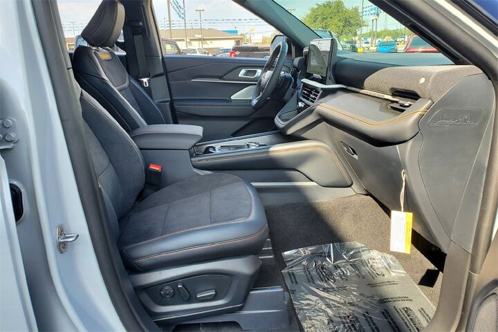 2026 Ford Explorer TREMOR AWD  TX
