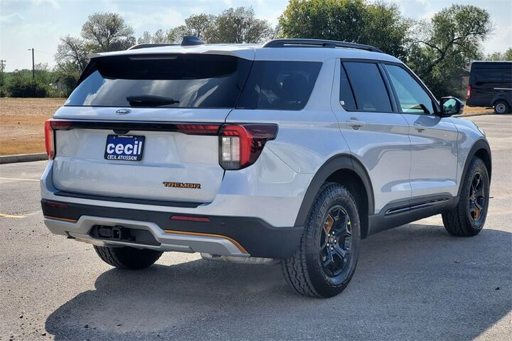 2026 Ford Explorer TREMOR AWD  TX
