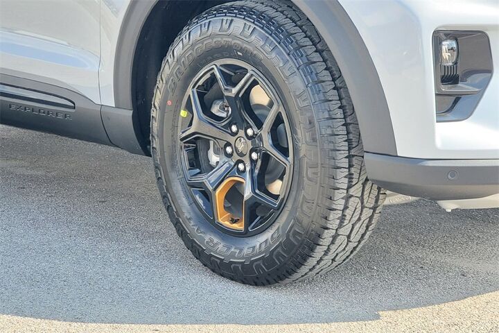 2026 Ford Explorer TREMOR AWD  TX
