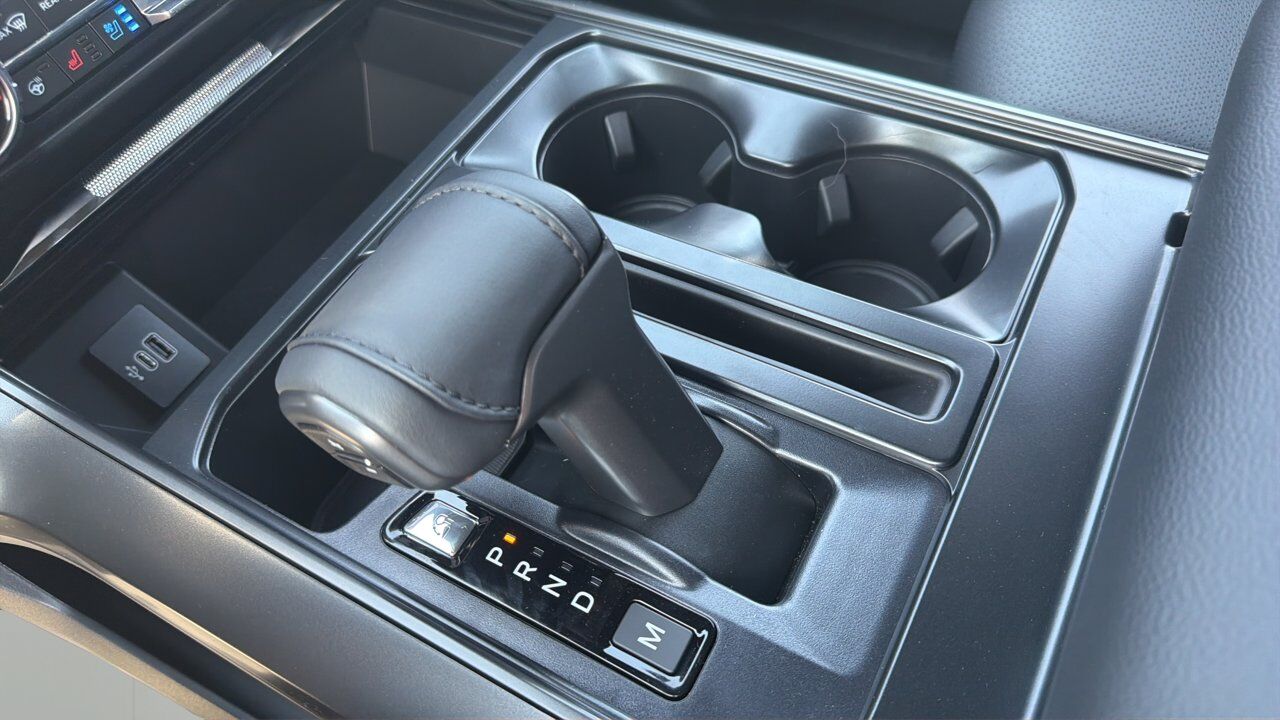 2026 Ford F-150 Lariat Sherwood Park AB