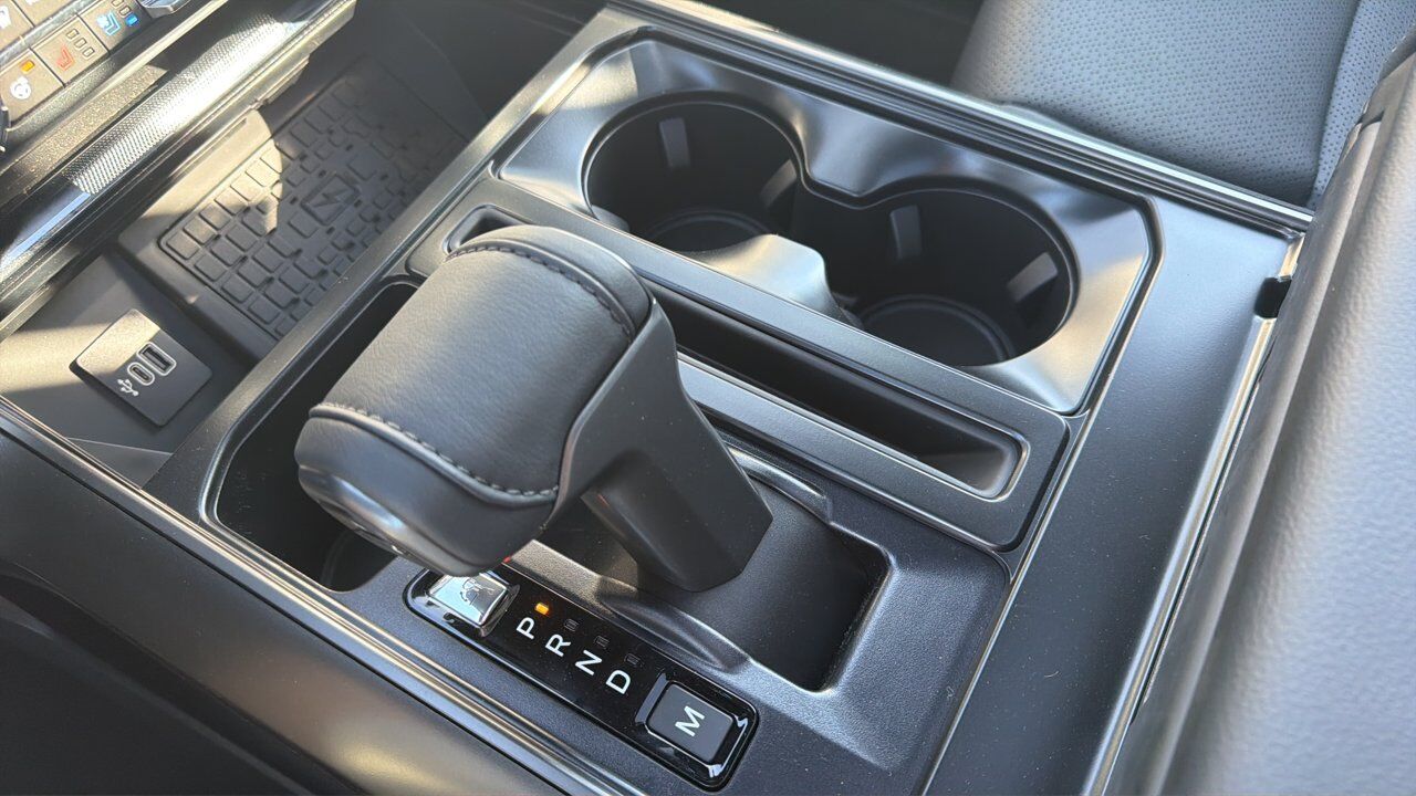2026 Ford F-150 Lariat Sherwood Park AB