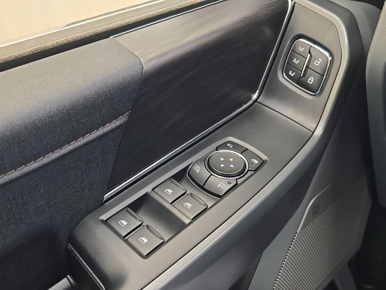 2026 Ford F-150 Lariat Watertown SD