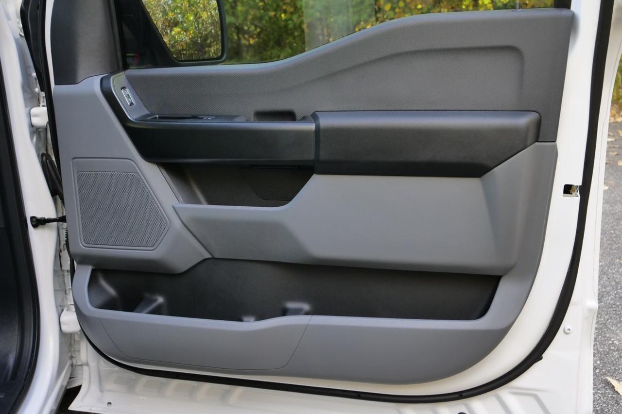 2026 Ford F-150 XL 4X4 / Lowering Kit / 5.0L V8 Lincolnton NC