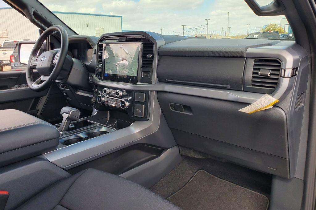 2026 Ford F-150 XLT Hondo TX