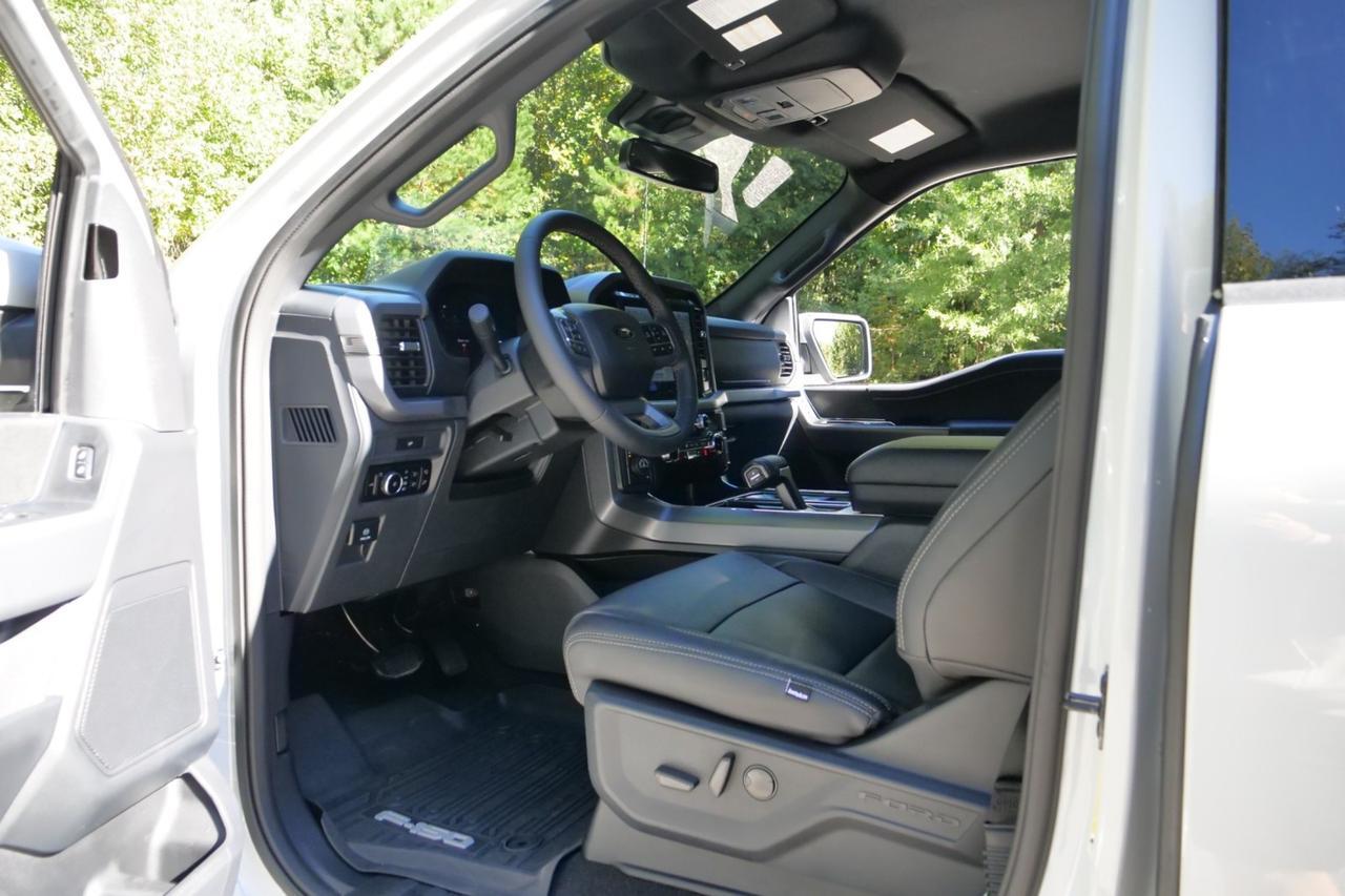 2026 Ford F-150 XLT 4X4 / Leather Seating / Black Appearance Package Lincolnton NC