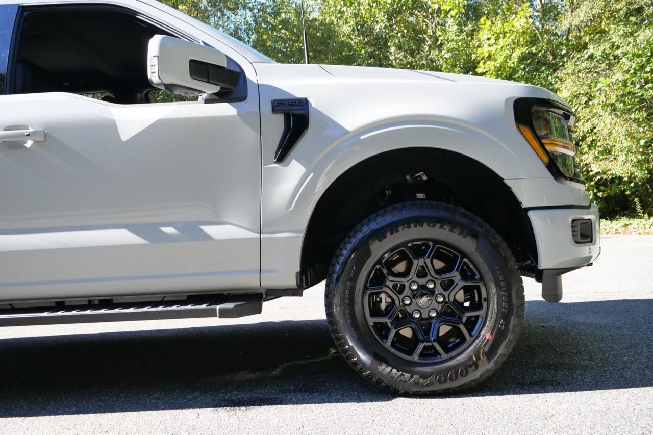 2026 Ford F-150 XLT 4X4 / Leather Seating / Black Appearance Package Lincolnton NC
