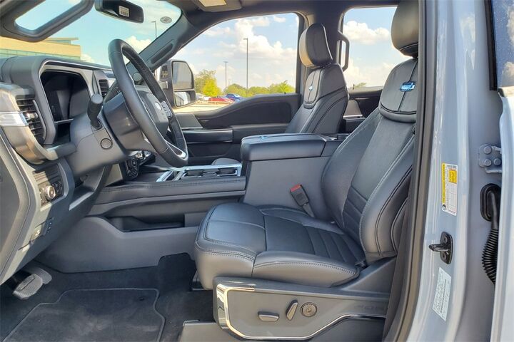 2026 Ford F-250SD Platinum  TX