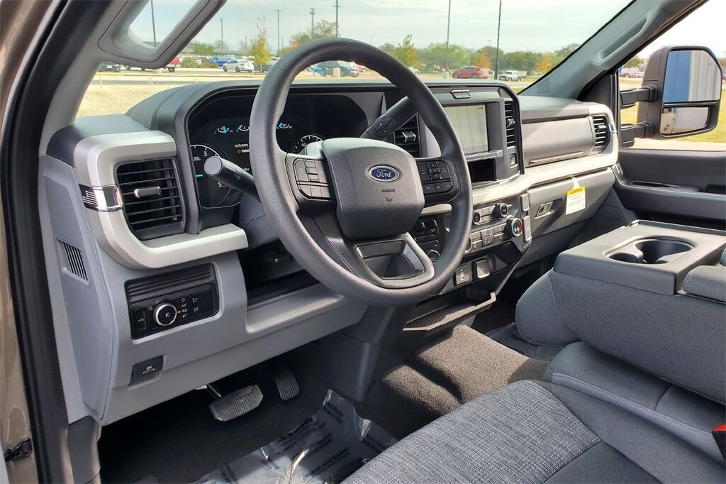 2026 Ford F-250SD XLT Hondo TX