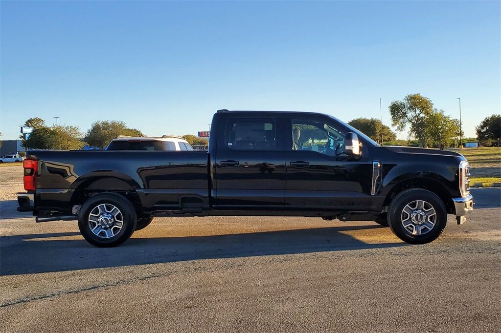 2026 Ford F-350SD Lariat Hondo TX