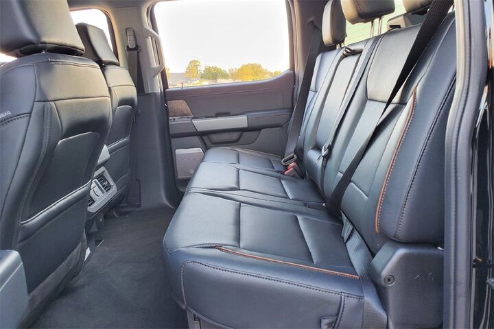 2026 Ford F-350SD Lariat TX 2026 Ford F-350SD Lariat TX