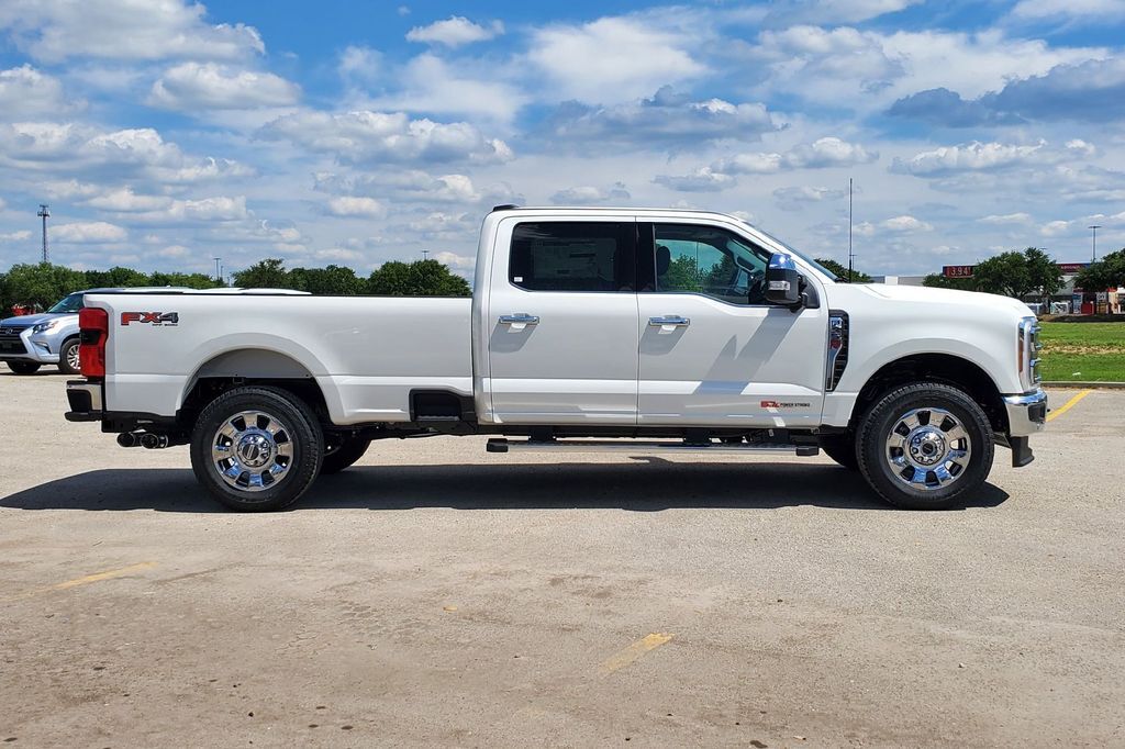 2026 Ford F-350SD Lariat Hondo TX