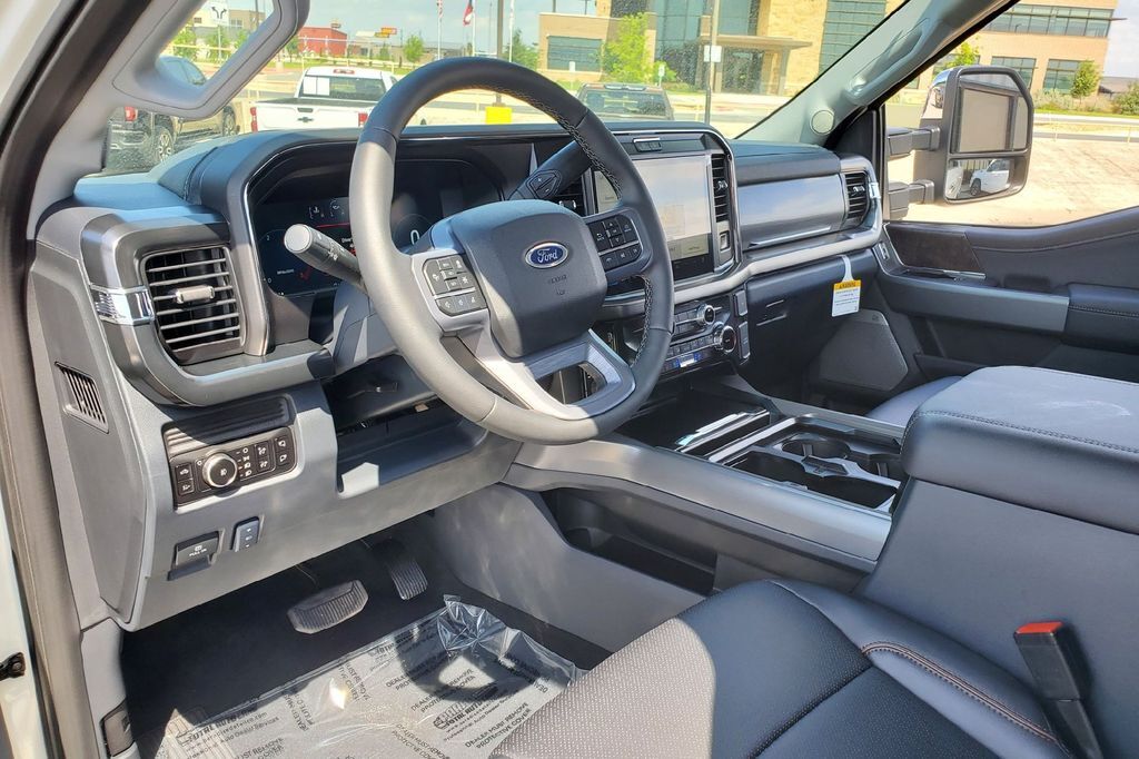 2026 Ford F-350SD Lariat Hondo TX