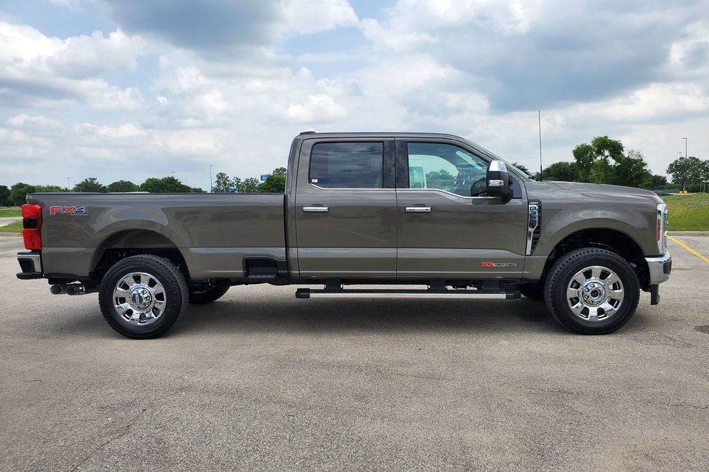 2026 Ford F-350SD Lariat Hondo TX