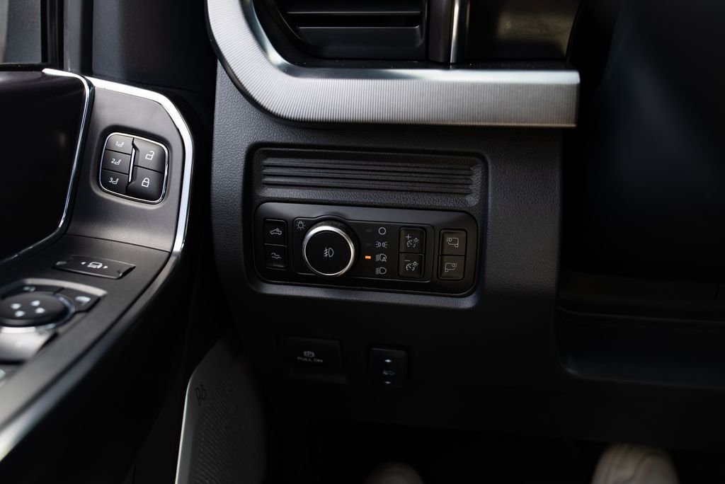 2026 Ford F-350SD Platinum Milwaukie OR